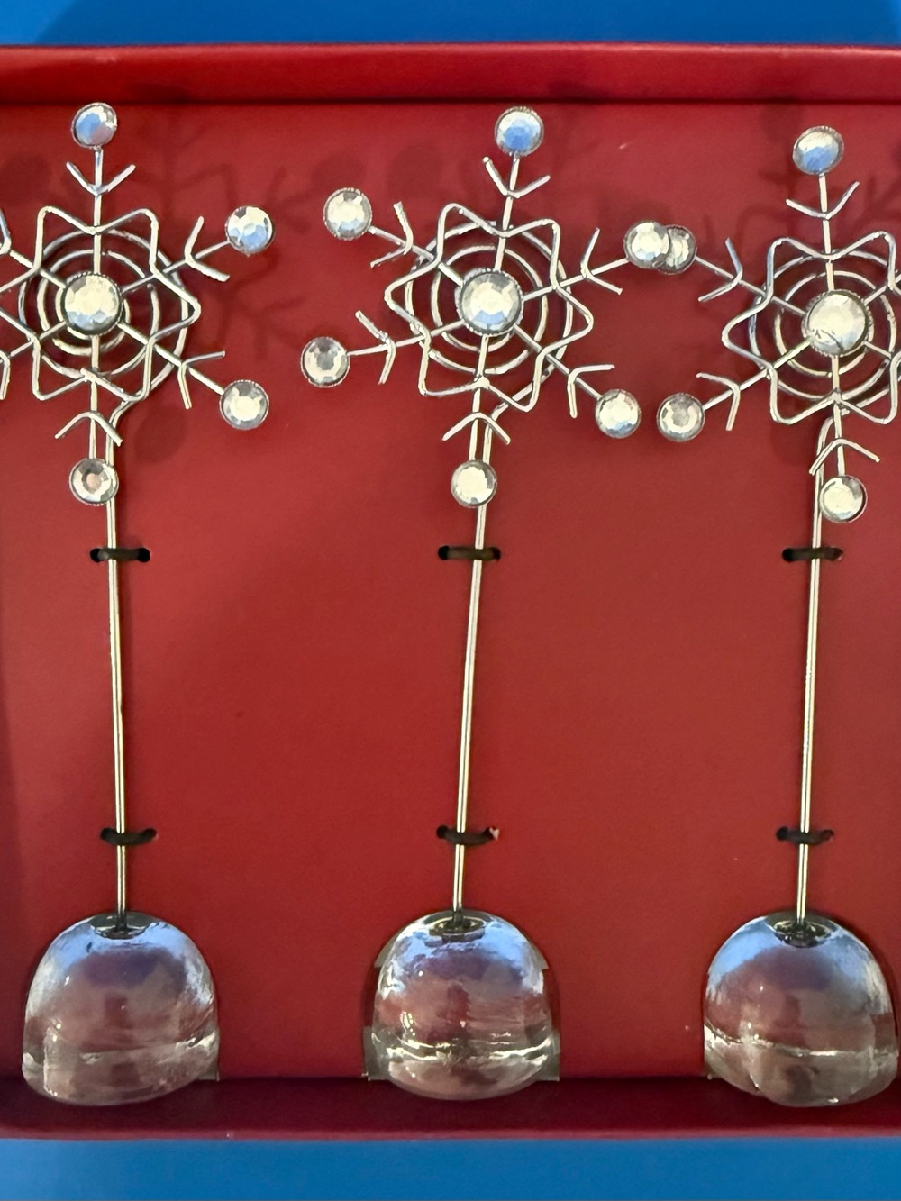 Set of 3 - Pier 1 Imports Snowflake Photo / Place Card Holders